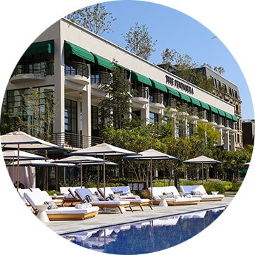 <div>
	The Peninsula Istanbul</div>
