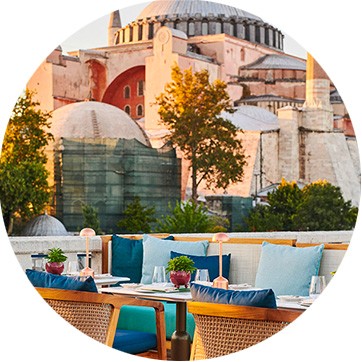 <p>
	Four Seasons Hotel<br />
	Istanbul in Sultanahmet</p>
